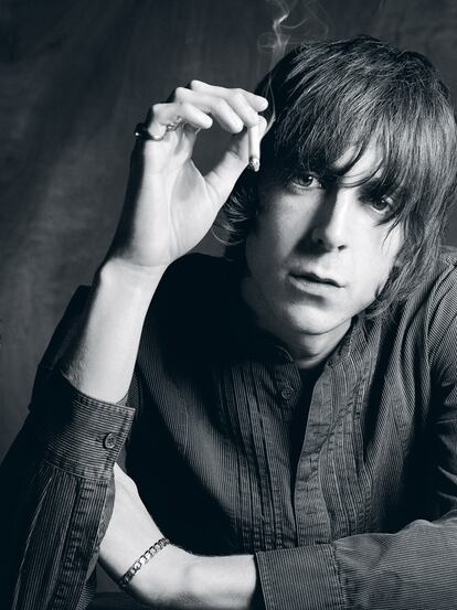 Una de las imágenes que recoge el libro 'Anthology of a decade': el músico Miles Kane, en 2009.