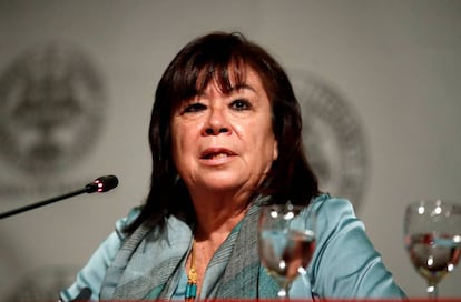 La presidenta del PSOE, Cristina Narbona, pronuncia una conferencia titulada "¿A dónde va la izquierda?", en el Ateneo de Madrid.