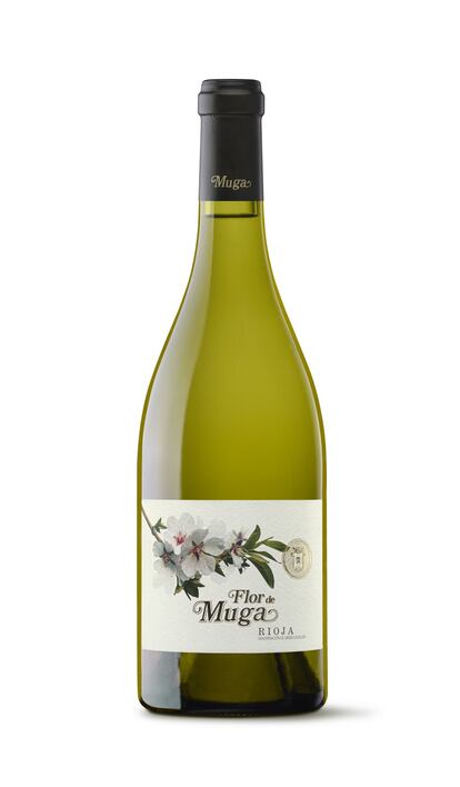 Bodegas Muga presenta, tras varios años de investigación, Flor de Muga Blanco 2018: un vino de producción limitada, con 11.000 unidades, y elaborado con las variedades de uvas como viura (40%) y autóctonas recuperadas como la garnacha blanca y maturana blanca (30%, respectivamente). Con una crianza de seis meses en barricas nuevas de roble francés y de 18 meses en botella. Se trata de un vino de color amarillo-pajizo, brillante, con notas de manzana verde, mandarina y pomelo y matices de flores blancas y vainilla. Con volumen, mineral y de guarda. Precio: 32 euros. 