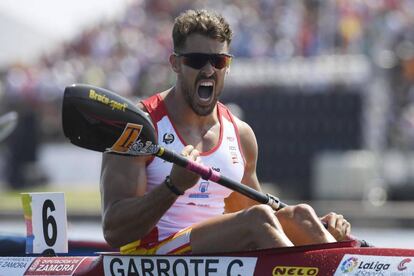 Carlos Garrote, después de ganar el oro en el K1-200.