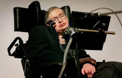 Stephen Hawking, que sofre da doença há mais de 50 anos.