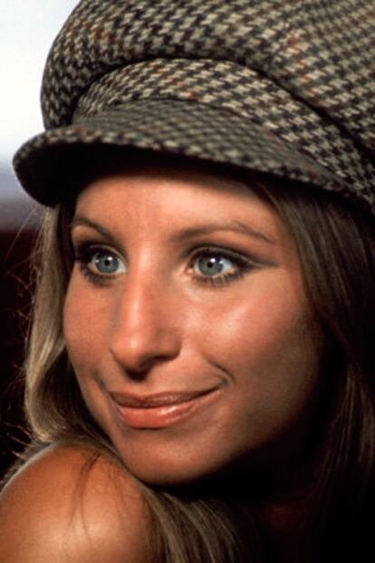 La actriz y cantante Barbara Streisand en What's up, Doc?, donde interpreta a una chica un tanto atolondrada y enamoradiza.