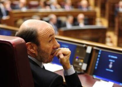 Alfredo Pérez Rubalcaba, durante el pleno de investidura.