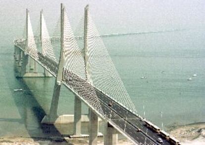 El puente Vasco de Gama, sobre la desembocadura del Tajo.