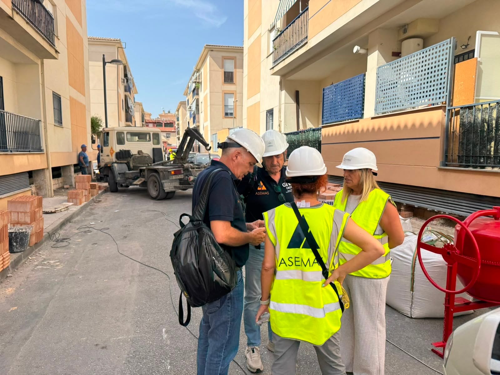 Gobierno y Junta ultiman las ayudas para los municipios de Granada afectados por los terremotos