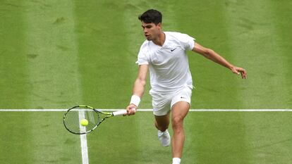 Alcaraz, durante el partido contra Vukic en la Court 1 del All England Club.