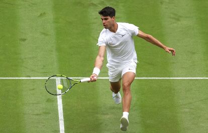 Alcaraz, durante el partido contra Vukic en la Court 1 del All England Club.