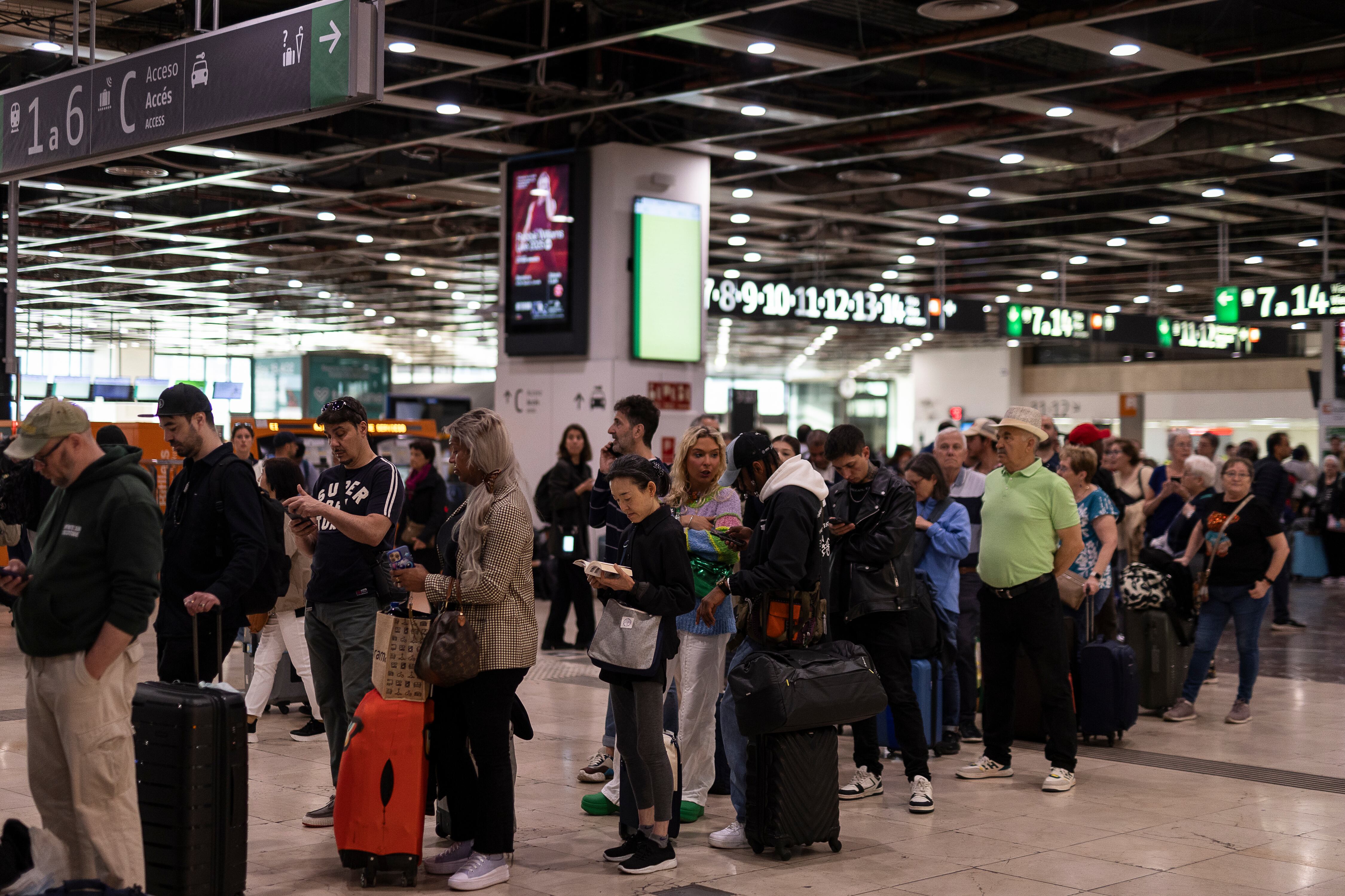 Nueva incidencia ferroviaria de la R2 de Rodalies en plena hora punta