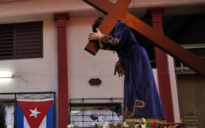 Viacrucis en las calles de La Habana.