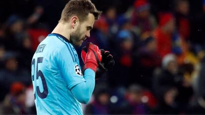 Igor Akinfeev durante el partido ante el Benfica.