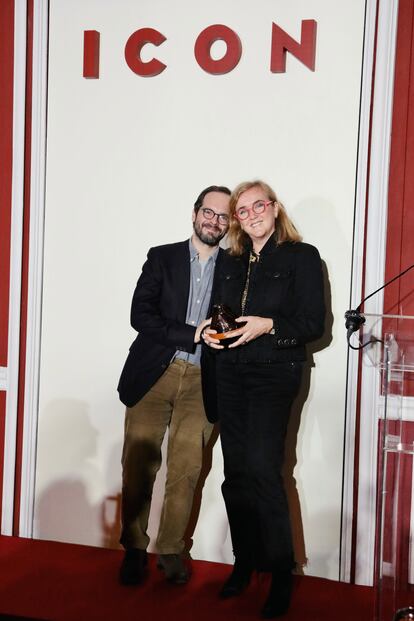 Daniel García, director de ICON, y Assunta Jiménez, directora de relaciones exteriores de Chanel Iberia.