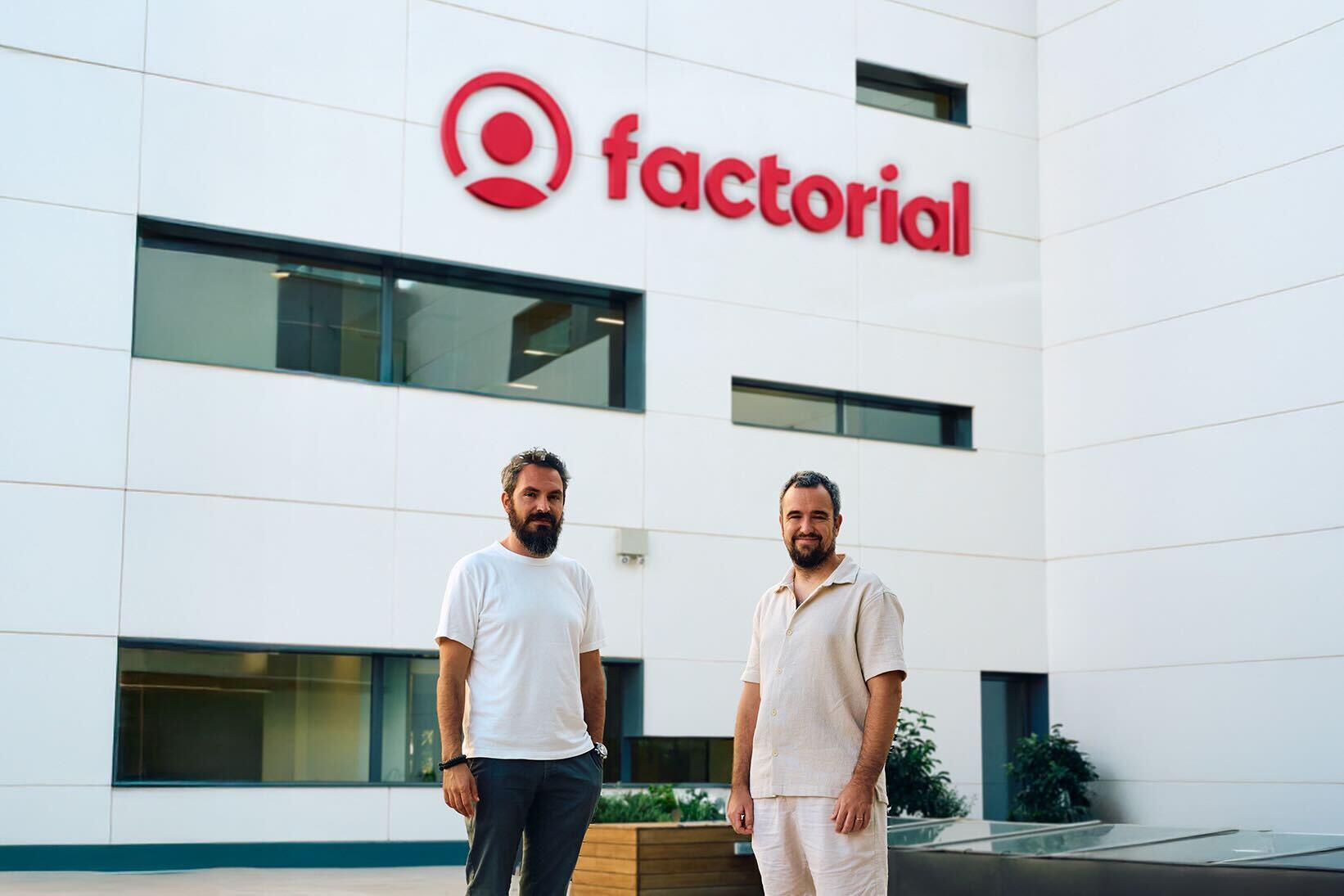 Los cofundadores de Factorial Jordi Romero y Bernat Farrero, en una imagen cedida por la empresa.
