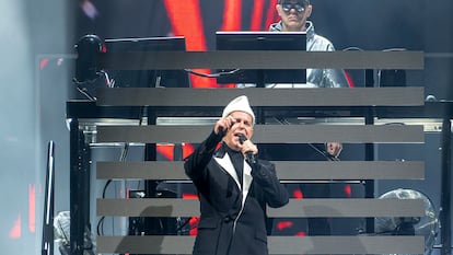 El grupo Pet Shop Boys actúa en el festival de música Primavera Sound, en el Parc del Fòrum. Lorena Sopêna / Europa Press