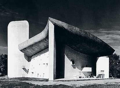 La iglesia de Ronchamp (Francia), obra de Le Corbusier