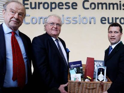 Un grupo de políticos británicos llega a la Comisión Europea este miércoles para entrevistarse con Michel Barnier.