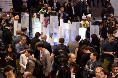 Stand de Huawei stand en el Mobile World Congress (MWC) que acoge Barcelona, el 26 de febrero de 2018. 