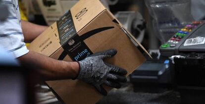 Trabajadores de Amazon, en Baltimore (EE UU).