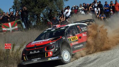 Meeke (Citroen), en la segunda etapa del Rally Catalunya.