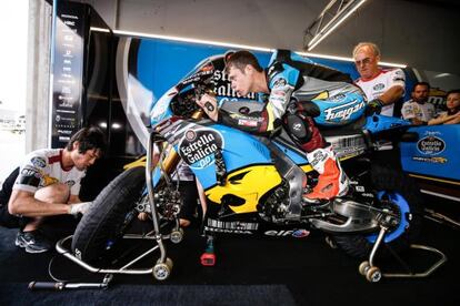 Tito Rabat prueba la MotoGP el lunes en Alcañiz.