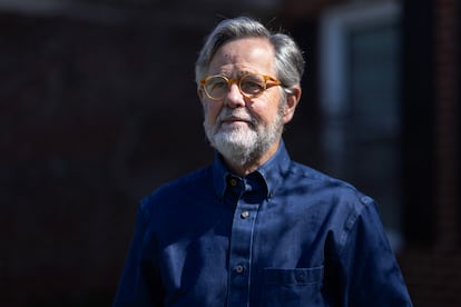 Tom Cartwright, a retired JP Morgan executive, in his home in Columbus, OH on March 27, 2025