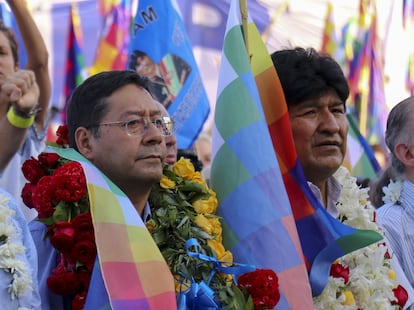 Luis Arce y Evo Morales durante un evento en el estado Nueva España, en Buenos Aires (Argentina), en enero de 2023.