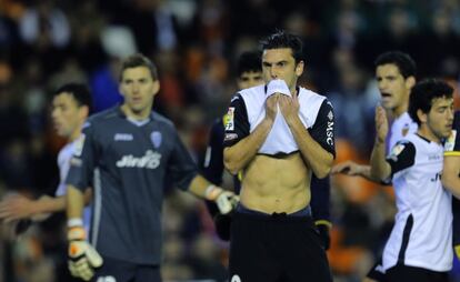 Postiga, durante un partido con el Valencia.