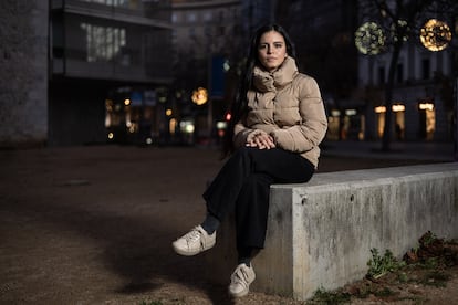 Marina Bonache, a patient with endometriosis, poses in Girona last December.