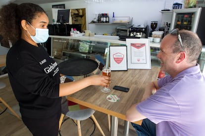 Un restaurante de Torremolinos con certificado de seguridad frente a la covid-19.