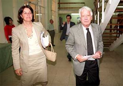 Carmen Romero y Jorge Semprún, en el Círculo de Bellas Artes de Madrid.