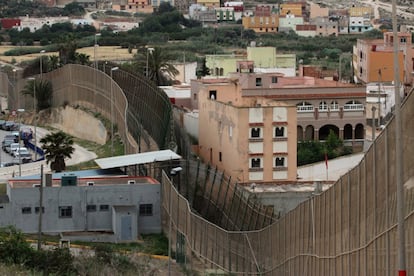 Imagen de la frontera peatonal de Marihuari, en Melilla, en mayo de este año.