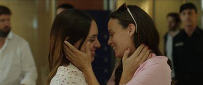 Martina Gusmán (izquierda) y Bérénice Bejo, en 'La quietud'. 