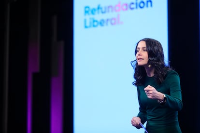 La presidenta de Cs, Inés Arrimadas, interviene en un acto de la refundación de Cs, este domingo, en Madrid.