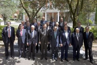 El presidente del Gobierno posa con los empresarios.