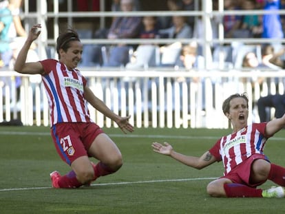 Las jugadores del Atl&eacute;tico festejando un gol.