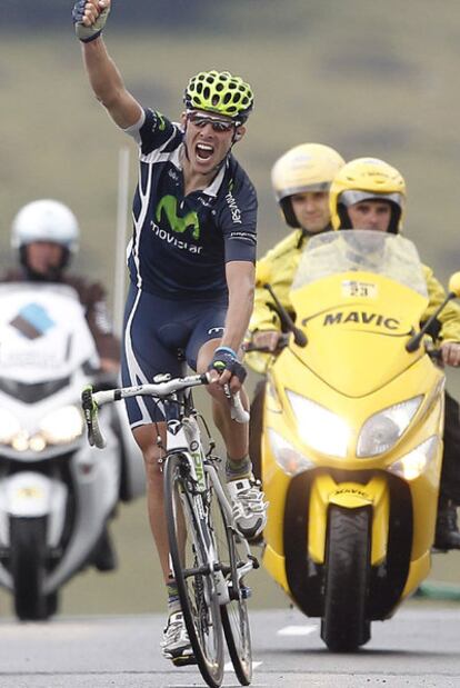 Rui Costa celebra su victoria de etapa en Super Besse.