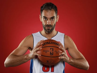 José Manuel Calderón, en la sesión de fotos de los Pistons, su séptimo y último equipo en la NBA.