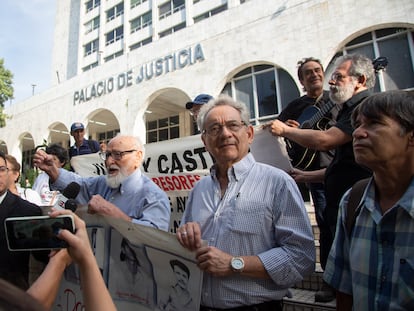 Torture victims of Eusebio Torres march in front of the Palace of Justice in Asunción, Paraguay.