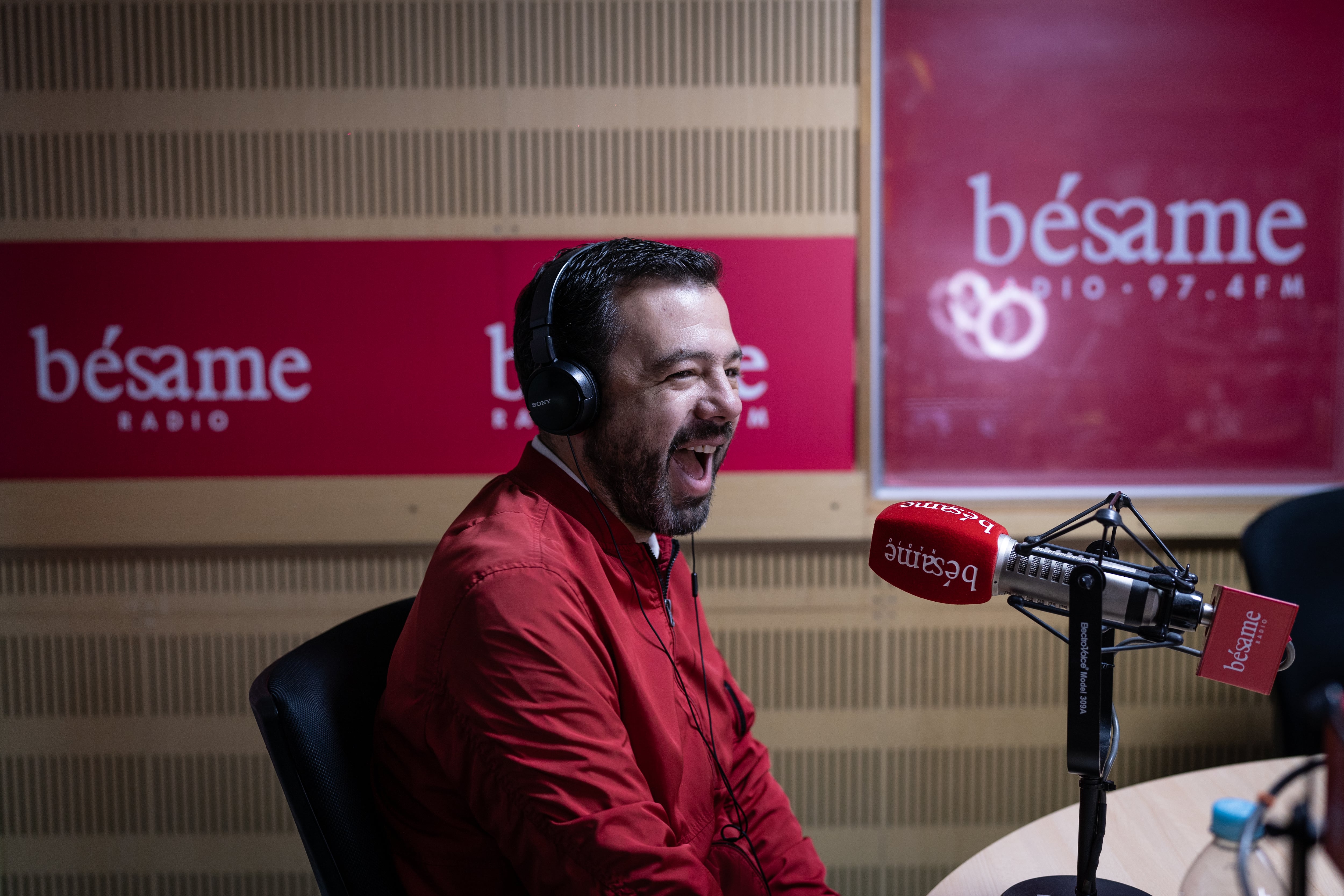 Carlos Fernando Galán, durante una entrevista en la radio. 