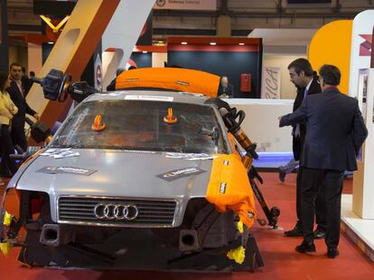 Un coche desmontado en un expositor de la última edición de la feria. 