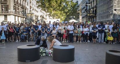 Las víctimas llegan divididas a este segundo aniversario, y además del oficial, promovido por el Ayuntamiento y de acuerdo con la Unidad de Atención y Valoración de Afectados por el Terrorismo (Uavat), se han convocado otros dos actos de homenaje.