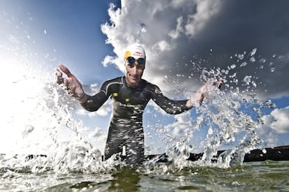 El triatleta español, Mario Mola, en Lanzarote.