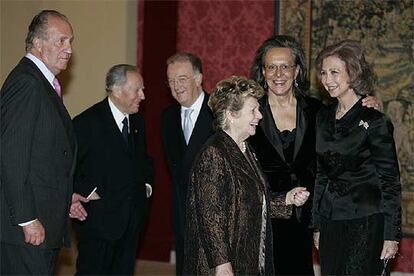 El rey Juan Carlos, Carlo Azeglio Champi,  Jorge Sampaio, Franca Ciampi, María José Rita de Sampaio y doña Sofía.