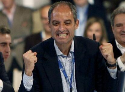 Francisco Camps ha sido reelegido como presidente del Partido Popular de la Comunitat Valenciana con un 98% de votos favorables.