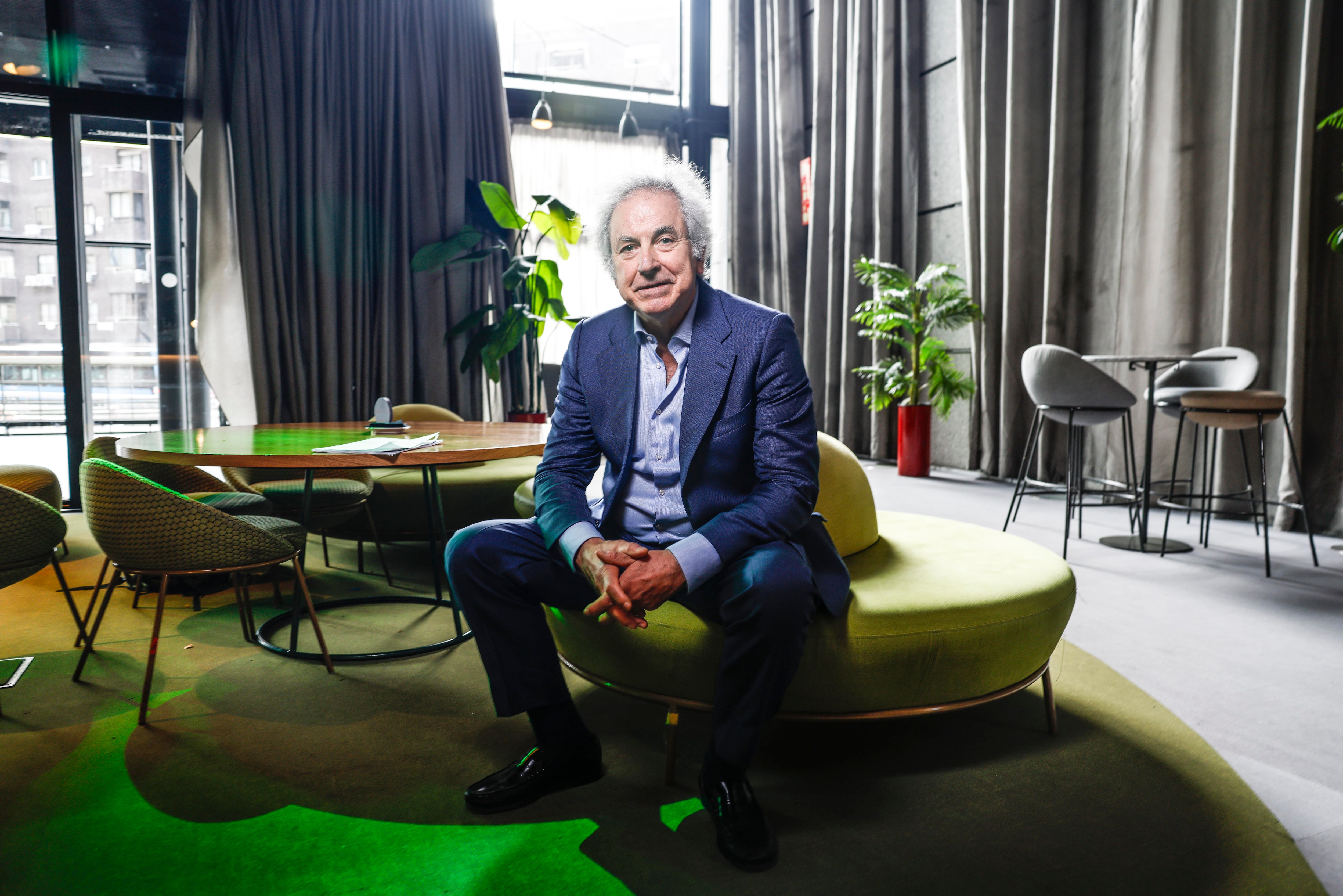 Íñigo Ramírez de Haro, en la cafetería Nubel, en Madrid.