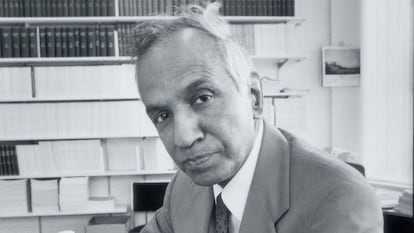 El Astrofísico S. Chandrasekhar en la Universidad de Chicago