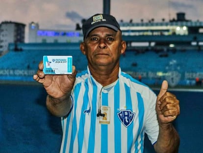 Wilson Rocha, torcedor do Paysandu, voltou ao estádio graças a projeto popular.