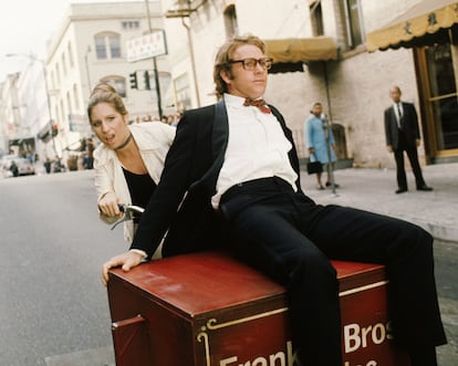 Barbra Streisand y Ryan O'Neal en '¿Qué me pasa, doctor? de 1972.