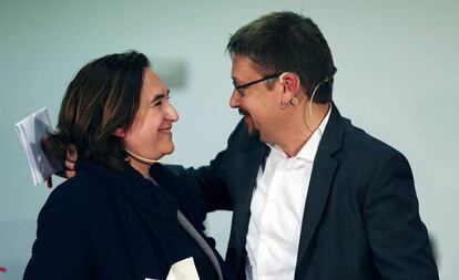 Los candidatos por Catalunya en Com&uacute;-Podem, Colau y Domenech, en un acto ayer.