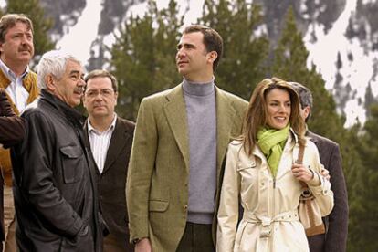 Los príncipes, junto a Maragall en el Parque de Aigüestortes.