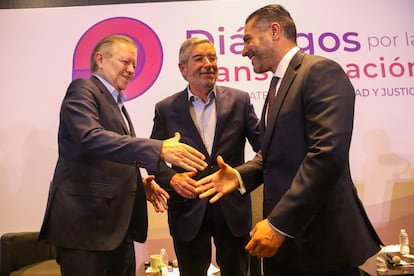 Arturo Zaldívar, Juan Ramón de la Fuente y Omar García Harfuch en el diálogo de este lunes.
